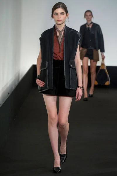 Look 21
